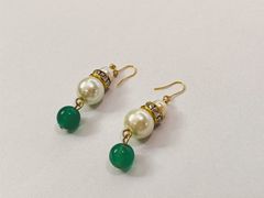 【年末SALE】パール　ビーズ　ピアス　#E79
