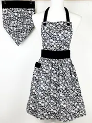 小さなお花柄がお洒落なハンドメイド子供エプロンと三角巾のセット