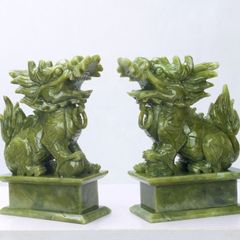 翡翠のドラゴンの置物 金運アップ - メルカリ