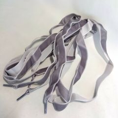 靴紐　靴ひも　リボン　ベロア　グレー　幅1.5ｃｍ　200ｃｍ、２本組