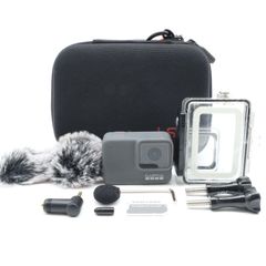 端子蓋欠品。ケース付き。★良品★ GoPro HERO7 Silver CHDHC-601-FW