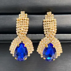 [50mm〜] 映画提供モデル エレガント＆ゴージャス 大粒ドロップ クイーンピアス（サファイアブルー）ベリーダンス エスニック 社交ダンス 舞台 衣装 パーティ 映画 EM-006-BL