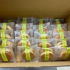 冷凍生どら焼き　まるる抹茶20個セット　ダンボールに直接入ります