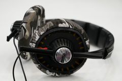 SENNHEISER HD424X のイヤーパッドの保護・修理に mimimamo スーパーストレッチ・ヘッドホンカバー （サイズ：L、色：シティ、型番：MHC-002-CC）