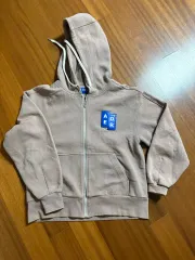 ◆アーダーエラー【L】パーカー フード付きパーカー 刺繍ロゴ ロゴタグ付き Ader Error(アーダーエラー)「 BL TAG PARKA ZIP-UP / BLACK