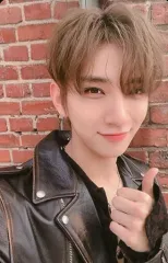 【中古】コレクションカード(男性) SEVENTEEN/JOSHUA(ジョシュア)/衣装黒・左手親指立て・背景レンガ・裏面白/CD「3RD Album ： An Ode(Real ver.)封入特典フォトカード