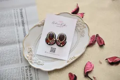 ハンドメイド【貴婦人のカフスの花】イヤリング