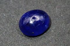 天然サファイア  1.08ct 約4×5mm