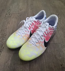 超レア❗️ナイキ ネイマールモデル ❗️ NIKE ナイキトレーニングシューズ ネイマールモデル - メルカリ