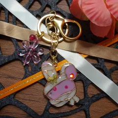 包帯うさぎキーホルダー②[レジン/一点もの/キーホルダー/うさぎ/顔]