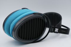 HIFIMAN Arya のイヤーパッドの保護・修理に mimimamo スーパーストレッチ・ヘッドホンカバー （サイズ：L、色：ブルー、型番：MHC--002-BL）