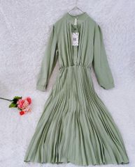 新品〚JUNOAH〛ジュニア(M)　清楚タック入りプリーツロングワンピース