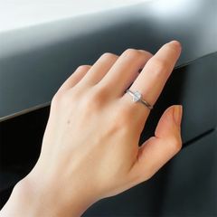 マーキスカットが輝く✨クールなシルバーリング 指輪 フリーサイズ