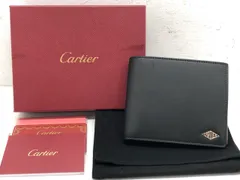 ダンディで洗練された大人の男性を演出✨Cartier SANTOS 二つ折り財布