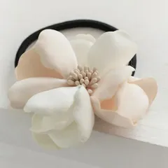 ☆ ホワイト ☆ フリー ☆ メルシアポニーテール(2color) ヘアゴム キッズ おしゃれ お花 フラワー 10003668 メルシアポニーテール 小さめ 女の子 大人っぽい 卒園式 入学式 卒業式 結婚式 発表会 可愛い オシャレ かわいい ヘアアレンジ