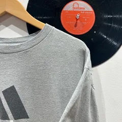 古着  XL adidas グレー　プリント　Tシャツ