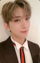 【中古】コレクションカード(男性) SEVENTEEN/JOSHUA(ジョシュア)/衣装白・黒・両手下げ・裏面紫/CD「3RD Album ： An Ode(Truth ver.)封入特典フォトカード