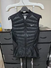 NIKE RUNNING Mサイズ レディース エアロロフト ベスト ランニング ナイキ W - エアロロフト ベスト - DISTANCE