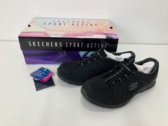 ☆SKECHERS スニーカー　24cm