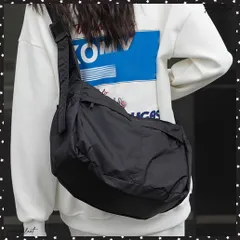 ショルダーバッグ 大容量 ナイロン 黒レディース 肩掛け 斜め掛けバッグ 韓国 ユニセックス シンプル 通学 多収納 軽量かばん カジュアル ストリート 旅行新作男女兼用バッグ おしゃれ鞄 大きめ 無地マザーズバッグ