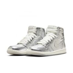 ナイキ ウィメンズ エアジョーダン 1 レトロ ハイ OG クローム(FN7249-001)  NIKE WMNS AIR JORDAN 1 RETRO HIGH OG CHROME