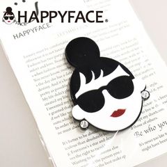 HAPPY FACE EMMA ブローチ 大 サングラス LADY アクリル スワロフスキー ピンブローチ レディース ギフト プレゼント スワロフスキークリスタル