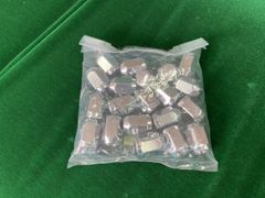 メッキ袋タイプ新品ナット20個セット！M12×1.5P 21HEX 60度テーパー！全国送料込み！ハリアー ランドクルーザー ヴェロッサなどに！