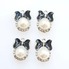 4個 シルバー系お洒落 大人可愛いパールとストーン リボン チャーム ジュエリー 金属 豪華 デコ UVレジン 封入 手芸材料 デコ ピアス ネックレス イヤリング 部品 ハンドメイド材料 メタルパーツクラフトピアス イヤリング  材料 資材
