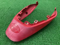 VTR250 テールカウル 赤 ホンダ 純正 バイク 部品 MC33 シートカウル ペイント素材に 品薄 希少品 車検 Genuine 【中古】 81のサムネイル