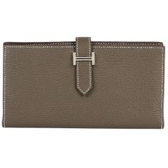 在庫一掃】 シャネル CHANEL ココマーク 二つ折り 長財布 マトラッセ  