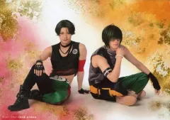 【中古】生写真(男性) 立花裕大(豊前江)・福井巴也(桑名江)/ライブver.・2Lサイズ・キャラクターショット・「ミュージカル『刀剣乱舞』 -東京心覚-」/CD「刀剣男士 formation of 心覚『問わず語り/焔』」豊前江・桑名江メインジャケット(プレ