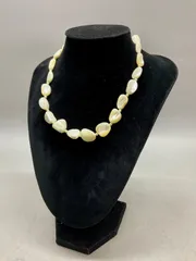 SN586 白蝶貝 ホワイトシェル デザインネックレス マザーオブパール 首周り 40cm 重さ30.4g