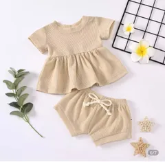 【即納】ペプラムＴシャツ&ショートパンツ