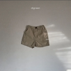 digreen/cargo pants