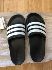 ☆【新品】adidas スポーツサンダル　サイズ25.5cm　サイズ26.5cm　サイズ28.5cm　   アディレッタ  AQ1701