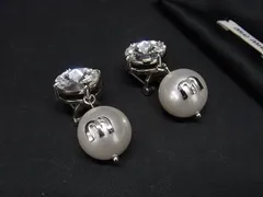 2026年最新】miu miu ビジュー イヤリングの人気アイテム - メルカリ