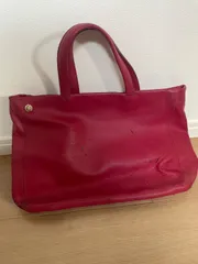 FURLA ハンドバッグ　ボルドー大きめ　小型ノートパソコン入れ　書類入れ　通勤　通学