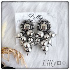 #703大ぶりピアス/シルバー/ビーズ刺繍/ハンドメイドピアス イヤリング