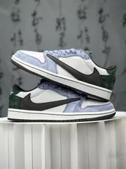 お値下げしました??即購入?? ナイキ スニーカー Travis Scott x Air Jordan 1 Low OG Reverse Mocha DM7866-820のサムネイル
