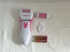 【未使用】電動角質リムーバー＋電池付き（2個）