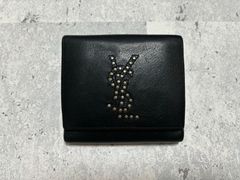 Yves Saint Laurent カサンドラロゴスタッズ レザー折財布 ブラック