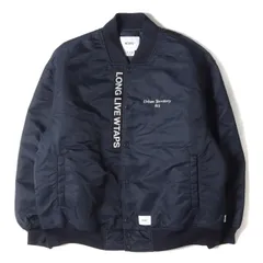 美品 WTAPS ダブルタップス ジャケット サイズ:L 22AW テープロゴ ナイロン チーム ジャケット スタジャン TEAM JACKET NYLON. TWILL. UT813 ネイビー 紺 アウター ブルゾン ストリート ミリタリー ブランドのサムネイル