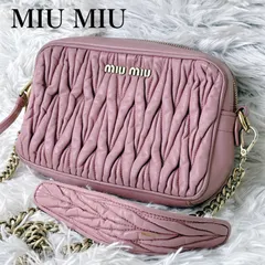 MIU MIU ピンク プリーツ ショルダーバッグ　斜め掛け　レディース