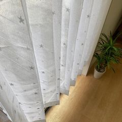 【レースカーテン】ラメ　星柄　レースカーテン　巾150cm×丈200cm　1枚入り