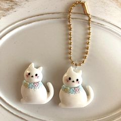 レジン飛びつき猫ちゃん - メルカリ
