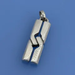 GUCCI インフィニティ ノット プレート トップ D2412084 GUCCI ノット インフィニティ プレート ネックレス 0357b - メルカリ