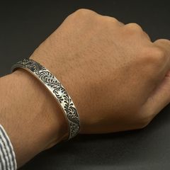 波紋アラベスク ハンドカービング シルバー925 バングル 無垢 深彫ブラック ポリッシュ仕上げ ユニセックス 重ね付け バングル 波紋 唐草 sv925 ブレスレット 無垢 銀 刻印