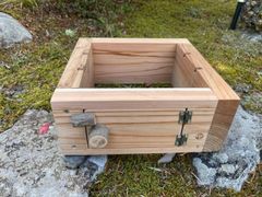 日本蜜蜂重箱式巣箱2段（自然入居＆営巣実績有・中古） すのこ/蓋付