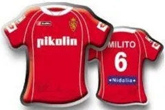 【現地直輸入 新品 未使用品】2019-2020香川真司所属 スペイン ラ・リーガ レアルサラゴサ ユニフォーム型 2004スペインスーパーカップ(Copa del Supercopa2004)優勝記念キーホルダー