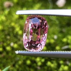 天然非加熱　モゴック産　パパラチアカラー　スピネル　1.65ct　ルース　希少　1点物　煌めく　美発色　AIGS鑑別書付き